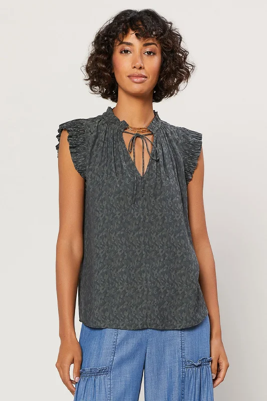 Margot Jacquard Pleated Sleeve Blouse